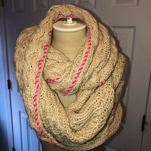 Thick knit infinity scarf